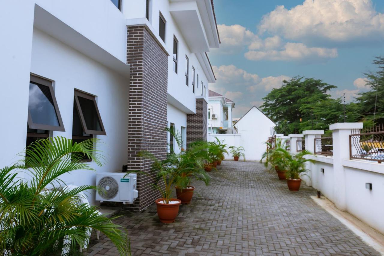 Quest Boutique Hotel Gwarinpa Exterior foto